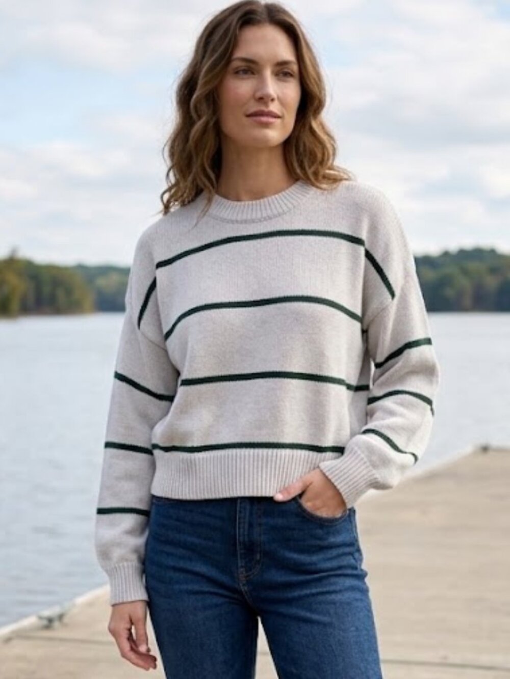 Hollister Size XS White Green Striped Sweater Chunky Preppy Academia Cottagecore